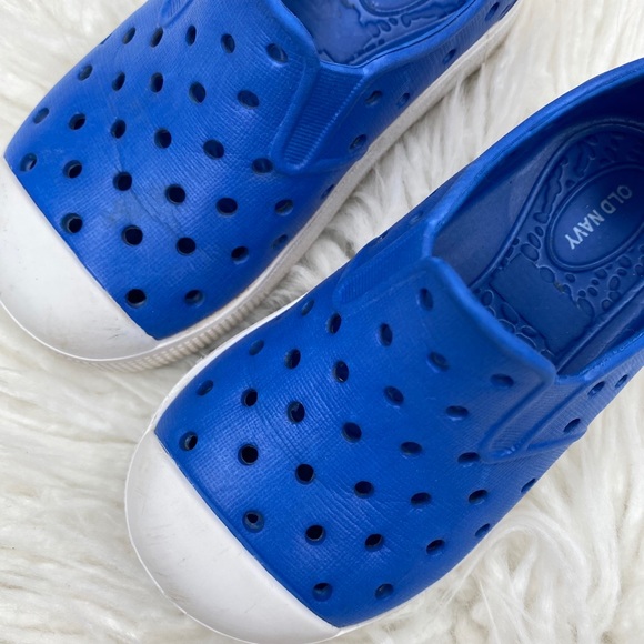 Kids Old Navy Shoes - Picture 8 of 9